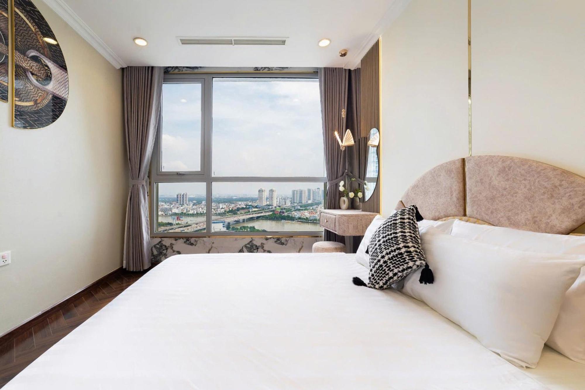 Apartment Bedrooms At Landmark - Vinhomes *